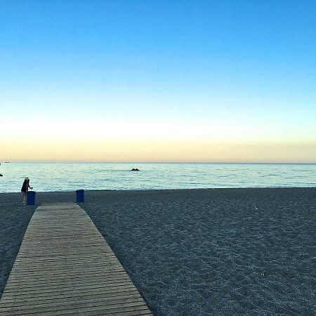 Benalbeach Jr Suite มาลากา ภายนอก รูปภาพ