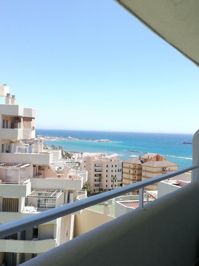 Benalbeach Jr Suite มาลากา ภายนอก รูปภาพ