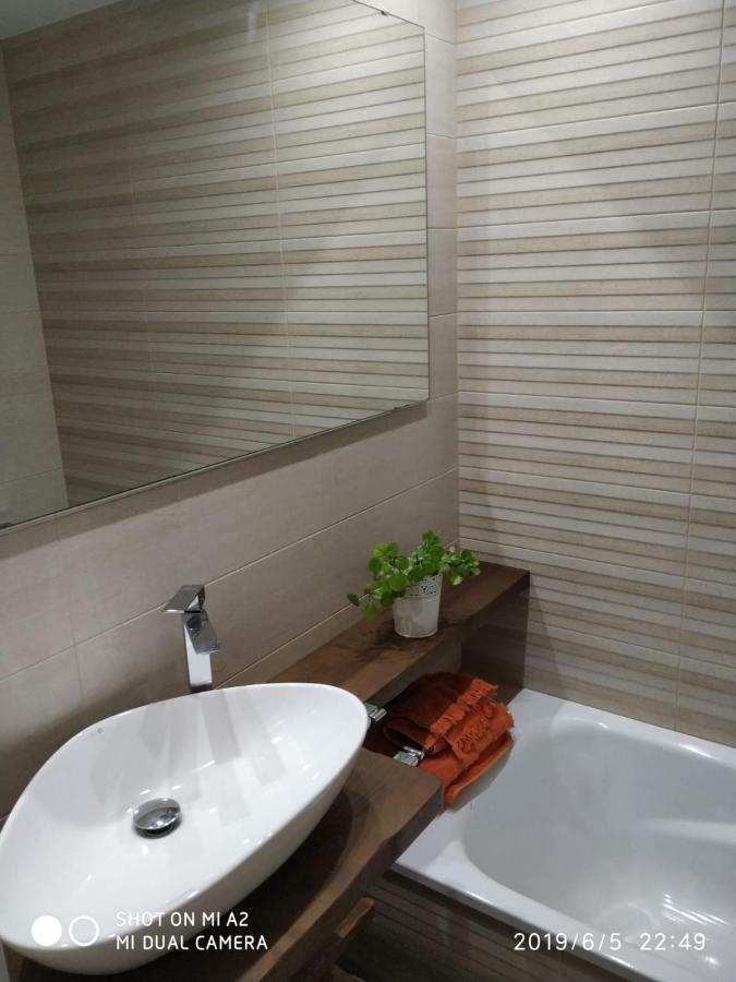 Benalbeach Jr Suite มาลากา ภายนอก รูปภาพ